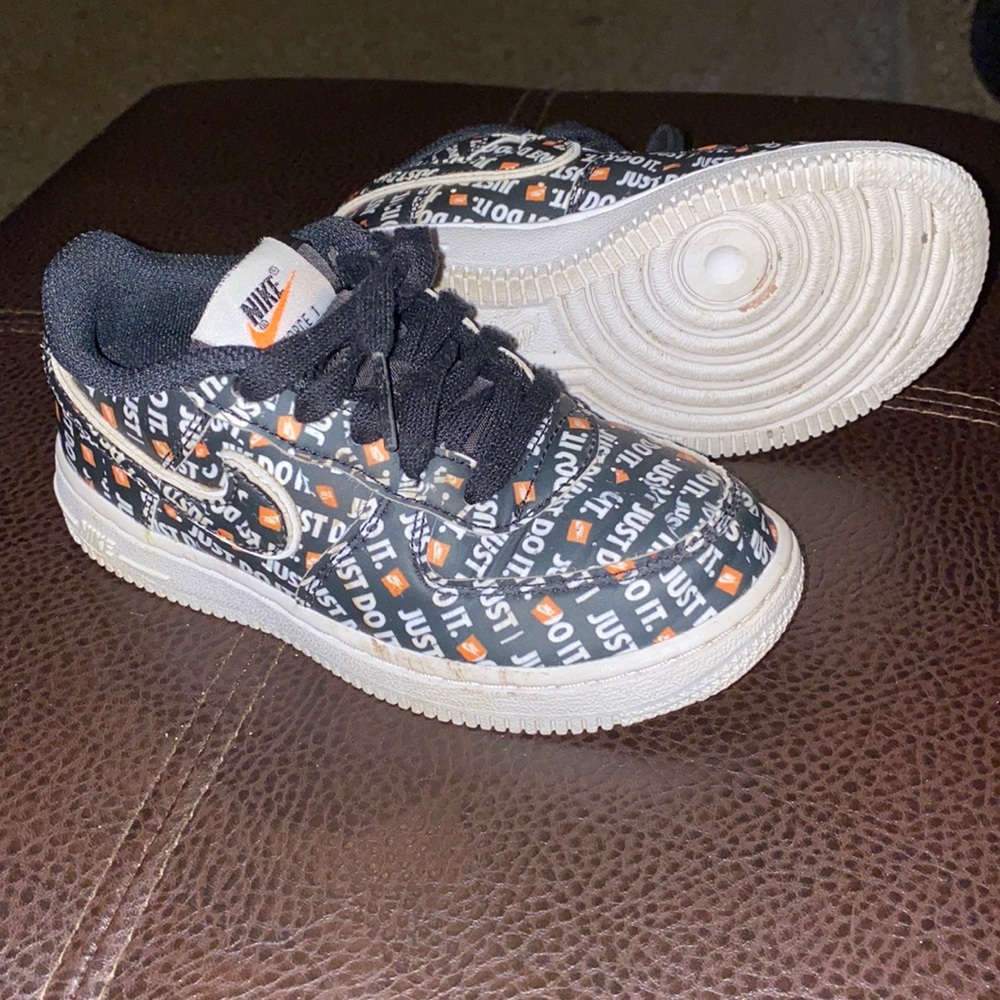Nike air force 1 low LV8 “just do it” toddler 10c